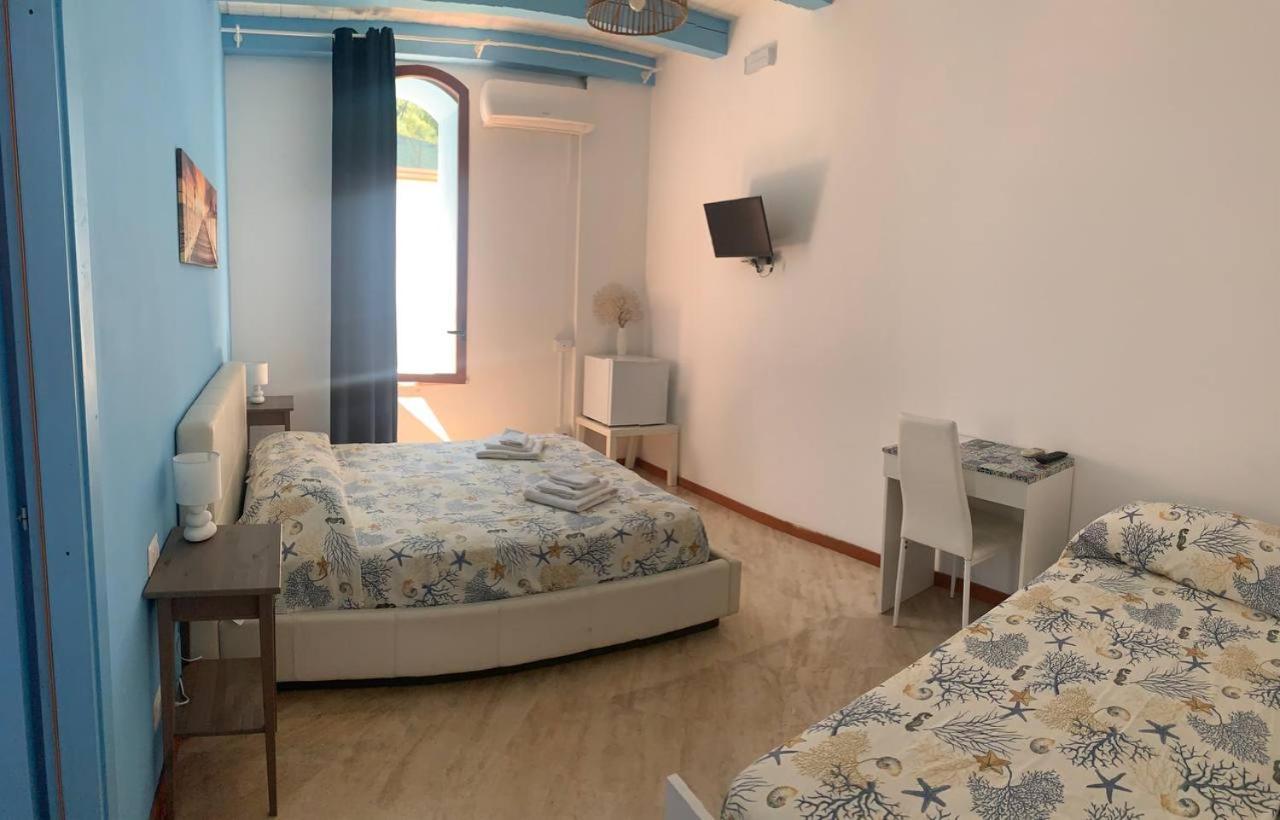 Borgomarino'S Room Cefalù Dış mekan fotoğraf