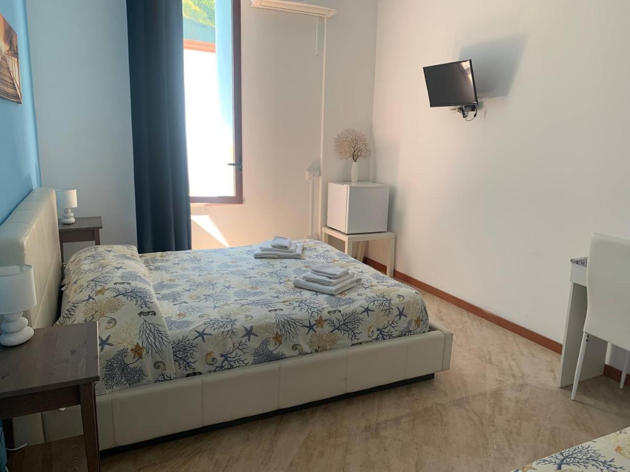 Borgomarino'S Room Cefalù Dış mekan fotoğraf